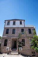 Cunda Mahmut Bey Konağı