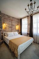 Cunda Mahmut Bey Konağı