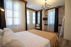 Cunda Mahmut Bey Konağı