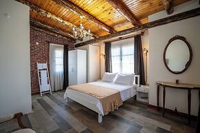 Cunda Mahmut Bey Konağı