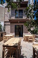 Cunda Mahmut Bey Konağı