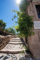 Cunda Mahmut Bey Konağı