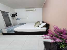 OYO 91031 House No 8