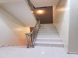 OYO 91031 House No 8