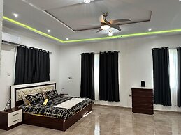 Nanani Luxury Villa - Kumasi