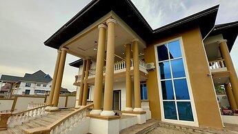 Nanani Luxury Villa - Kumasi