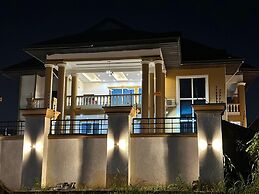 Nanani Luxury Villa - Kumasi