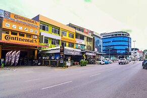 OYO 44017 L & C Premium Stay