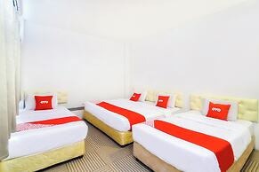 OYO 44017 L & C Premium Stay