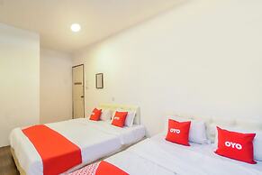 OYO 44017 L & C Premium Stay
