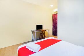 OYO 44017 L & C Premium Stay