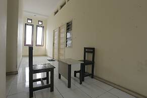 OYO 94141 Al Fatih Residence Syariah 1