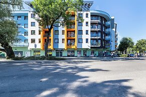 Cosy Kolobrzeg Apartment by Renters