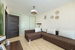 Cosy Kolobrzeg Apartment by Renters