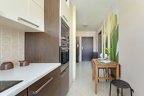 Cosy Kolobrzeg Apartment by Renters