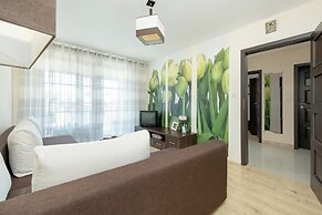 Cosy Kolobrzeg Apartment by Renters