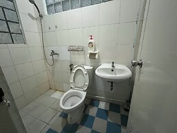 SPOT ON 94142 Al Fatih Residence Syariah 2