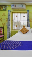 Goroomgo Nirmal Guest House Guwahati