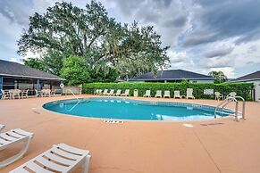 20 Mi to Disney: Family Home w/ Pool in Davenport