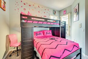 20 Mi to Disney: Family Home w/ Pool in Davenport