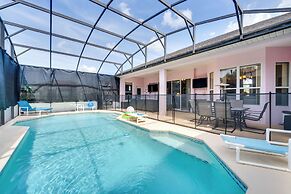 Davenport Family Home w/ Pool ~ 20 Mi to Disney!