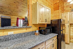2 Mi to Dtwn Gatlinburg: 'crescent Claw Cabin!'