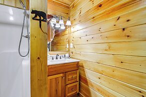 2 Mi to Dtwn Gatlinburg: 'crescent Claw Cabin!'