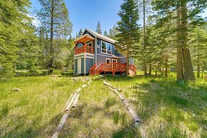 < 7 Mi to Lake & Skiing: Riverfront Truckee Home!