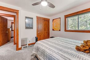 < 7 Mi to Lake & Skiing: Riverfront Truckee Home!