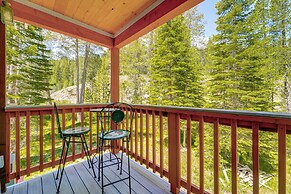 < 7 Mi to Lake & Skiing: Riverfront Truckee Home!