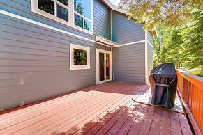 < 7 Mi to Lake & Skiing: Riverfront Truckee Home!