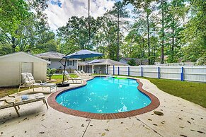 Beautiful Home w/ Pool: Near Downtown, UNC & Duke!