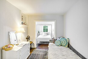 Historic Catskills Farmhouse: Ski, Hike & Relax!