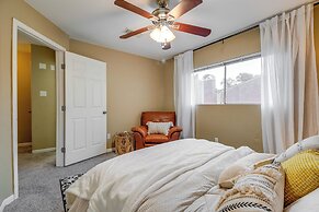 College Station Gem w/ Pool Access Near University