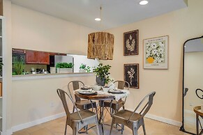 College Station Gem w/ Pool Access Near University