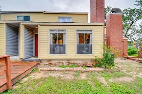 College Station Gem w/ Pool Access Near University