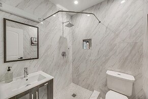 East Los Angeles Retreat ~ 2 Mi to Citadel Outlets