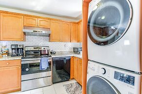 Rockville Home w/ Spacious Yard: 17 Mi to DC!