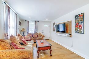 Rockville Home w/ Spacious Yard: 17 Mi to DC!
