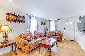 Rockville Home w/ Spacious Yard: 17 Mi to DC!