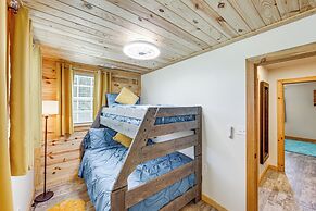 Quitman Lakefront Cabin w/ Screened Porch & Grill!