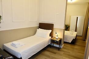 El Roy Garden Rooms