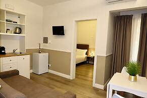 El Roy Garden Rooms