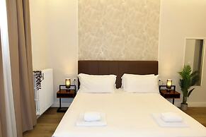 El Roy Garden Rooms