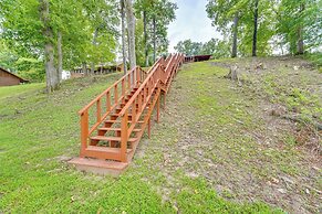 Flippin Home w/ Fire Pit: Walk to White River!