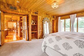 Picturesque Lake Elmo Cottage w/ Fire Pits!