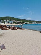 Nikolas Marios by Frangki