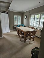 Cosy Cottage Retreat Next to Famous White Horse!