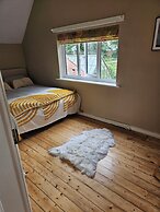 Cosy Cottage Retreat Next to Famous White Horse!