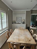 Cosy Cottage Retreat Next to Famous White Horse!